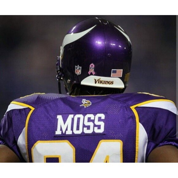 Randy Moss (Mitch/Ness)-(Vikings)-(1998)-(Jersey)-(Purple)-(New Cond.)-(XL)-$95 - Picture 10 of 15